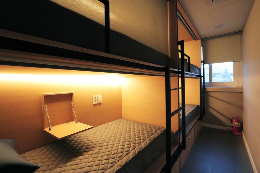 Blueboat Hostel Gyeongju Oda fotoğraf