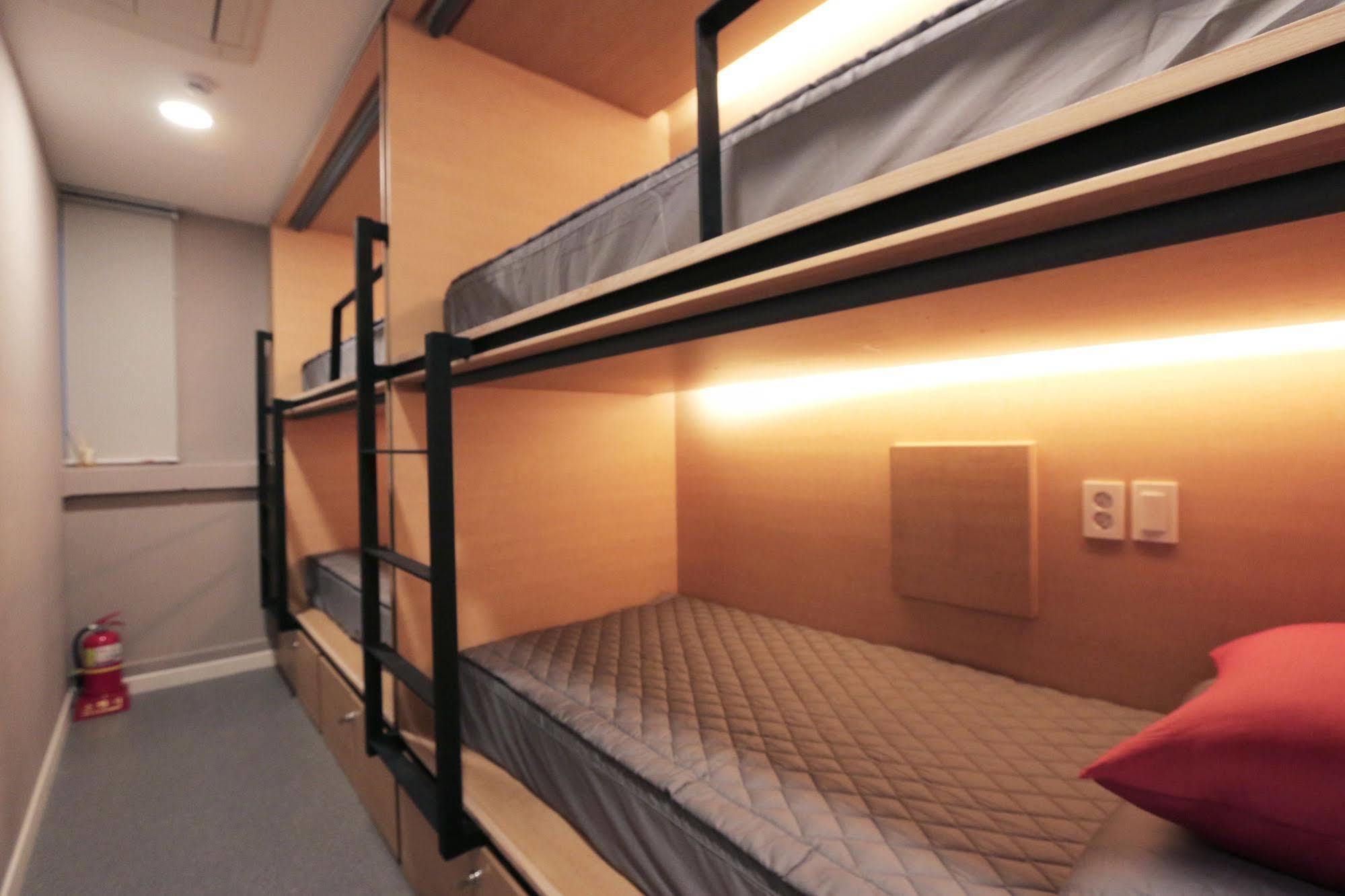Blueboat Hostel Gyeongju Dış mekan fotoğraf